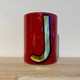 In Europa handgefertigt, ist jedes Glas ein Unikat und mit seinen handgezeichneten Feinheiten ein kleines Kunstwerk.