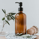 Jetzt im Löffelhase erhältlich: EULENSCHNITT Seifenspender «Herz» | Braun