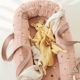 Wir lieben dieses hübsche Maus-Kuscheltuch von LIEWOOD.