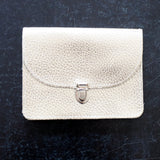 Jetzt im Löffelhase erhältlich: PAPOUTSI Lederportemonnaie «Borsa XL» | glanz