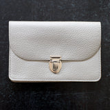 Jetzt im Löffelhase erhältlich: PAPOUTSI Lederportemonnaie «Borsa XL» | Talea