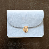 Jetzt im Löffelhase erhältlich: PAPOUTSI Lederportemonnaie «Borsa L» | Struktur