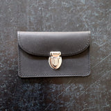 Jetzt im Löffelhase erhältlich: PAPOUTSI Lederportemonnaie «Borsa S Kreditkarten» | Matt